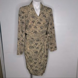 Vintage Studio by Pat Argenti Beautiful print wrap dress tan and black
